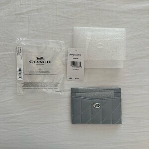 COACH Essential Card Case With Pillow Quilting